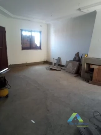 Imagem SÃO BERNARDO DO CAMPO SOBRADO 400m² COM EDICULA, 5 VAGAS COM OTIMO VALOR E LOCALIZAÇÃO !!!