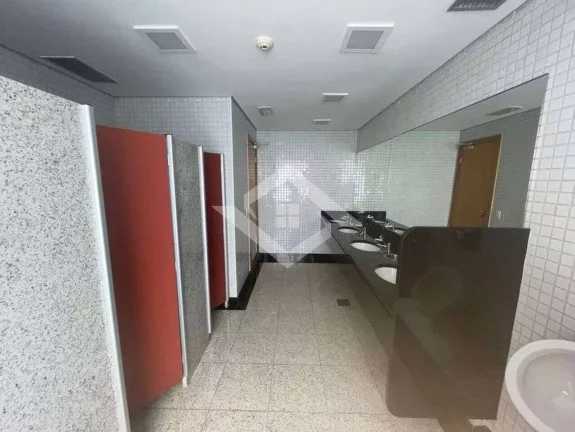Imagem Andar Corporativo com 919m², 5 Vagas e Vista Baía – Localização Estratégica