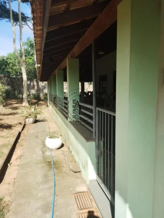Imagem Chácara de 1.200m2 com Playground e Varanda – Ampla Área Externa para Toda a Família!
