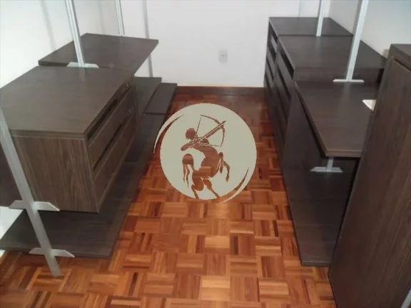 Imagem OPORTUNIDADE GONZAGA COM LAZER. APARTAMENTO NO CORAÇÃO DO GONZAGA , ANDAR ALTO, REPLETO DE ARMARIO...