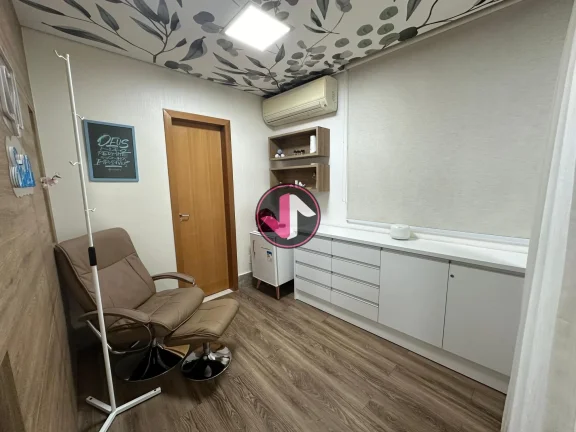 Imagem Se você está em busca de um imóvel comercial espaçoso e bem localizado em Cuiabá, não pode dei...
