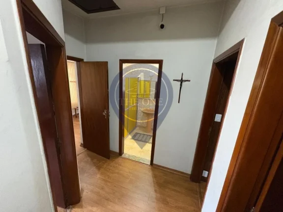 Imagem Imperdível Casa de 4 Quartos na Vila Guarani (z Sul), São Paulo-SP com 243m² e 3 Vagas de Garagem!