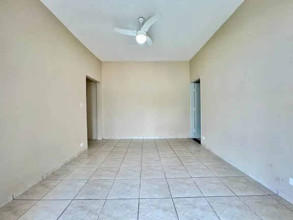 Imagem Casa para Venda em Praia Grande, Caiçara, 2 dormitórios, 1 suíte, 3 banheiros, 3 vagas