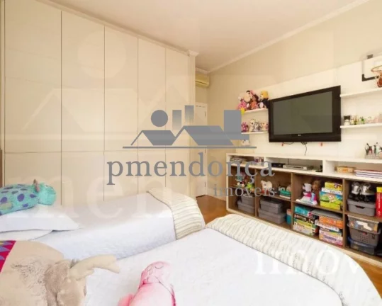 Imagem Apartamento na Rua Maranhão com 230m², 03 quartos ( 1 suíte ) e 1 vaga grande.