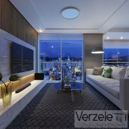 Imagem Apartamento 4 ou + dormitórios para Venda em Balneário Camboriú / SC no bairro Centro
