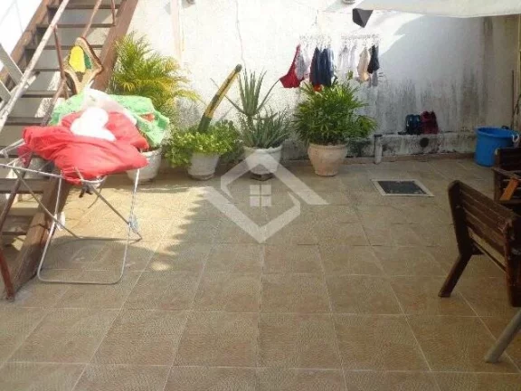 Imagem Casa à Venda em Campo Grande: 4 Quartos, Área Gourmet e Infraestrutura