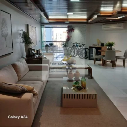 Imagem Vendo Apartamento com 197 m², 3 suítes + DCE, sala p/ 3 ambientes e 2 vagas