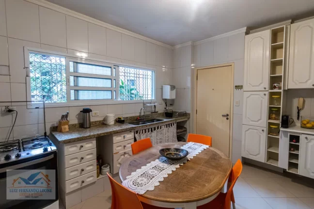 Imagem Apartamento com 3 dormitórios sendo 1 suíte, à venda, 158m² e 1 vaga, por R$ 1.650.000,00, no Itaim Bibi