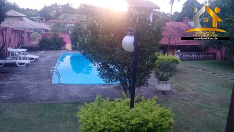 Imagem Bela Casa Térrea no Condomínio Colinas de Caucaia do Alto - Cotia