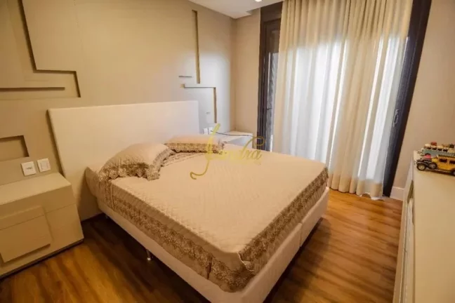 Imagem Casa térrea em condomínio fechado mobiliada e decorada