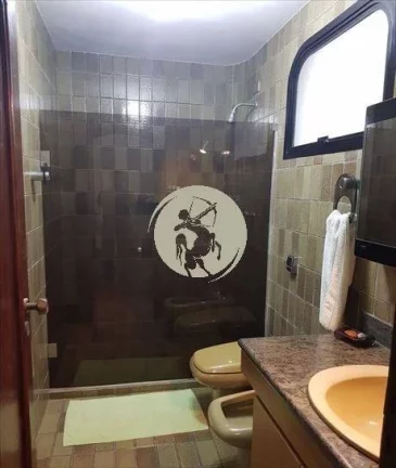 Imagem OPORTUNIDADE!!! APARTAMENTO GRANDE COM 4 SUITES, DEP. EMPREGADA REVERSIVEL, LAVABO, 3 VAGAS DE GARAG...