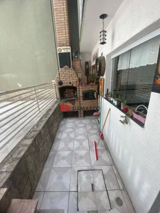 Imagem Sobrado à venda 3 Quartos, 3 Suites, 4 Vagas, 347M², Campestre, Santo André - SP
