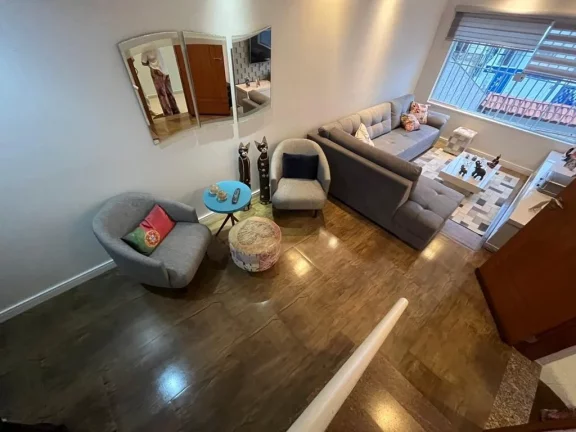 Imagem Sobrado à Venda no Jardim Têxtil - 160 m² - 3 Quartos - 1 Suíte - 4 Vagas de garagem