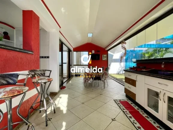 Imagem EXCELENTE CASA EM BAIRRO NOBRE
