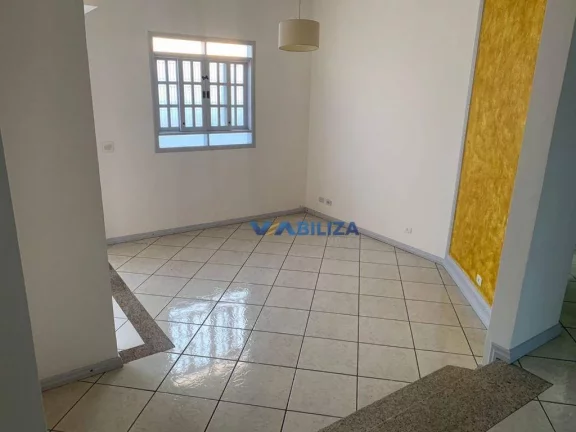 Imagem Casa com 3 dormitórios à venda, 190 m² por R$ 1.100.000,00 - Centro - Arujá/SP