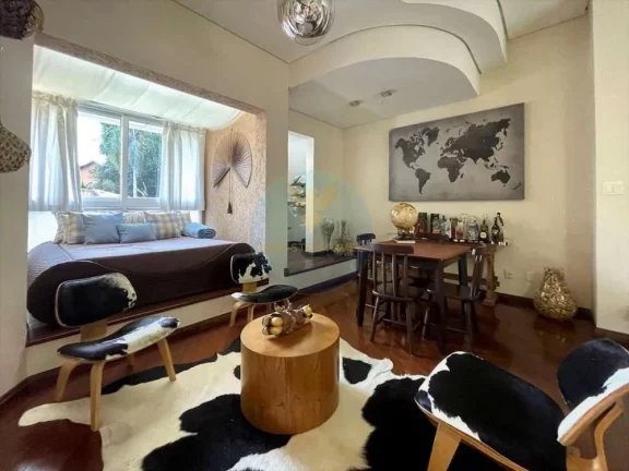 Imagem Casa em Condomínio a Venda no bairro Granja Viana - Jandira, SP