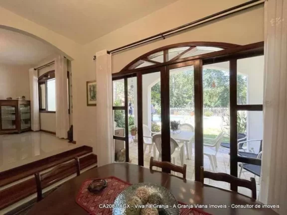 Imagem Linda casa, construída para morar com muito conforto e ótimo acabamento.