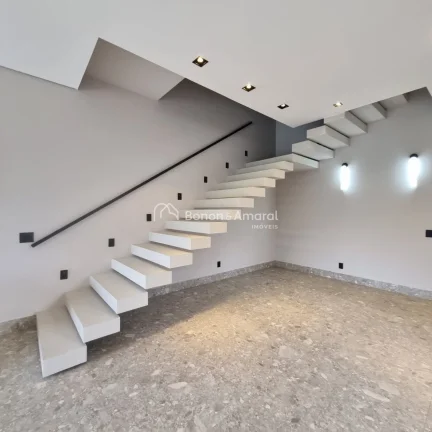 Imagem Apresentamos esse projeto que se destaca pelo conforto e simplicidade no cotidiano.
A integração d...