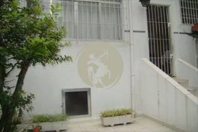 Imagem Sobrado a venda no bairro do Boqueirão em Santos