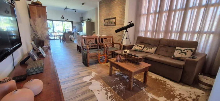 Imagem Casa com 5 dormitórios à venda, 207 m² por R$ 1.500.000 - Riviera de Santa Cristina XIII - Paranapanema/SP