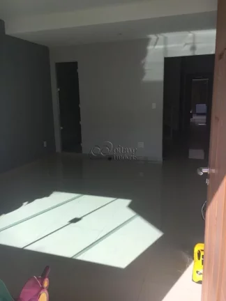 Imagem Linda casa venda Jardim Vitória com 3 quartos sendo uma suíte e quarto anexo fora da casa. Área de lazer churrasqueira. 400 mil. Aceita financiamento.