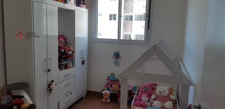 Apartamento com 2 dormitórios sendo 1 suíte, 57m, varanda, 1 vaga de carro