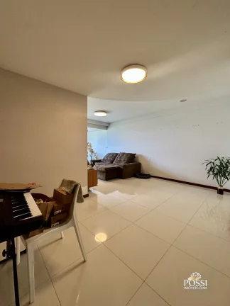 Imagem Residência de 3 Quartos com Vista para o Mar e o Morro do Moreno na Praia da Costa
