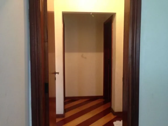 Imagem Casa com 3 dormitórios, 234 m² - venda por R$ 750.000,00 ou aluguel por R$ 4.680,00/mês - Vila Correa - Ferraz de Vasconcelos/SP