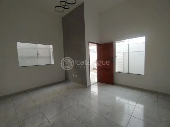 Imagem Casa à venda no bairro Nova Esperança, Parnamirim: 2 dormitórios, suíte e garagem coberta!
