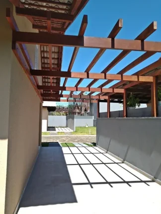 Imagem Casa em Condomínio Fechado na Praia de Barra Velha/SC - 2 quartos. 1 suíte. 2 vagas. 39 m²