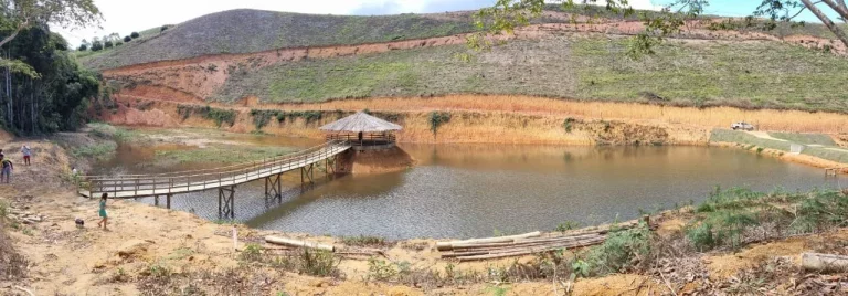 Imagem Terreno 14 Alqueires, Cachoeira, 03 Casas, Lago, Vista para a Pedra Azul, Aracê - ES