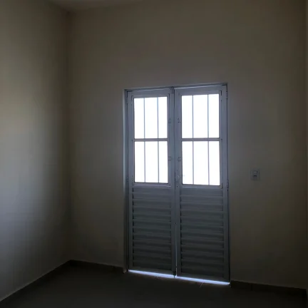 Imagem Casa para venda em Sorocaba, Vila Helena, 2 dormitórios, 2 banheiros