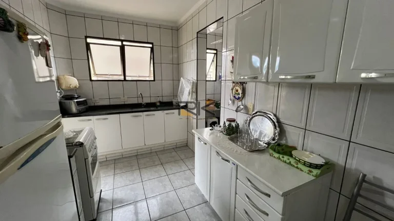 Imagem APARTAMENTO NO PARQUE VIVAMAR COM 3 DORMITÓRIOS SENDO 1 SUÍTE,SALA 2 AMBIENTES,COZINHA,2 VAGAS DE GARAGEM