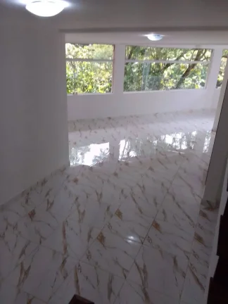 Imagem Casa no Condominio Arujá Country Club com 3 Suítes