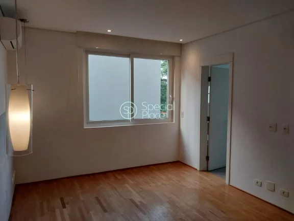 Imagem -Panamby - 433m² de área construída num terreno de 323m - 04 amplas suítes - sendo a principal c...