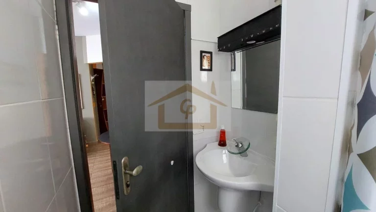 Imagem Casa Térrea, 2 quartos sendo um suíte , condomínio com Clube, 3 vagas
