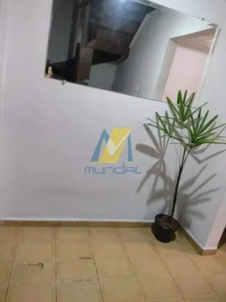 Imagem Sobrado moderno com suíte, churrasqueira e 2 vagas - 119 m²