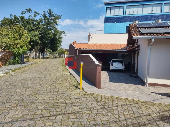 Imagem Casa no Bucarein proximidades do Compre fort .