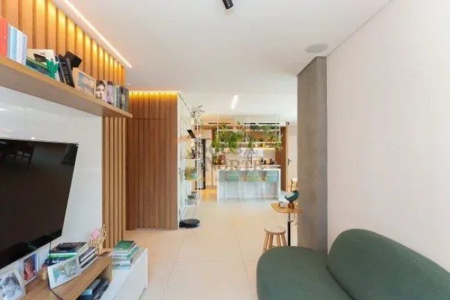 Imagem Apartamento com 133 m², distribuído em 3 dormitórios, sendo 3 suítes, sala ampla integrada, cozi...