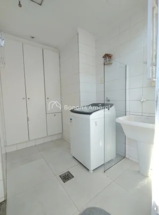 Imagem Apresentamos esta belíssima casa, muito bem localizada, ideal para quem busca conforto, segurança ...
