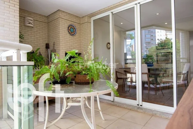 Imagem Apartamento Alto da Lapa - 366M², 4 Dorms, 4 Suítes, 5 Vagas, Varanda.