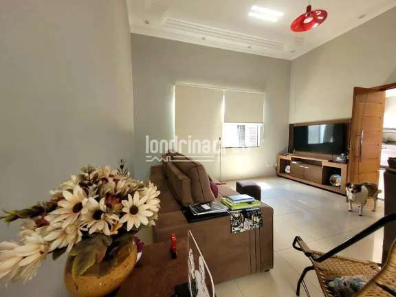 Imagem Casa com 3 Quartos (2 Suítes), 4 Banheiros, Edícula Completa e 2 Vagas no Jardim Oriente – 250m² de Terreno e 160m² de Construção