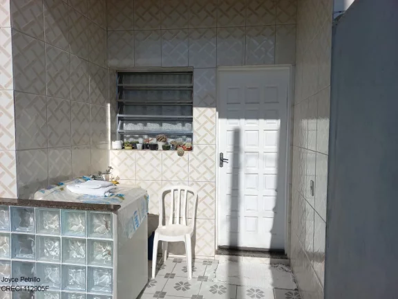 Imagem Confortável Casa Geminada 2 Dormitórios Sendo 1 Suíte a Venda em Peruíbe. No Precinho!!!
