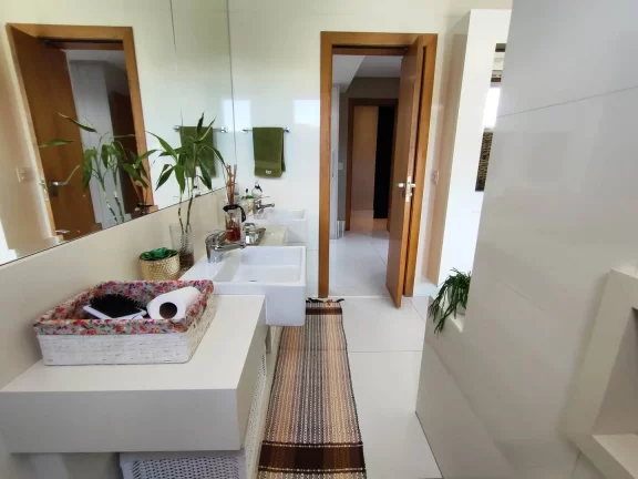 Imagem Espetacular Apartamento com três dormitório no Canto do Forte