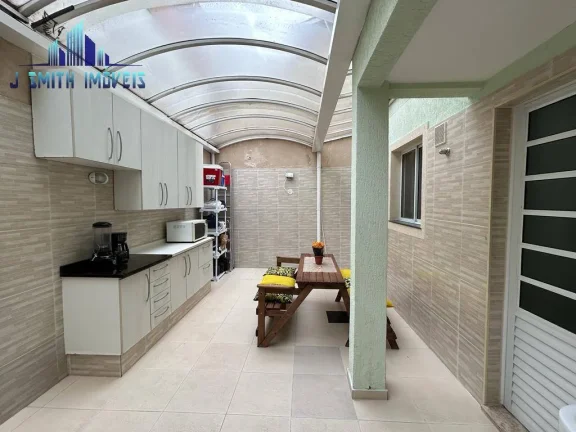 Imagem CASA LINDA, ÓTIMO ACABAMENTO. ÁRMÁRIOS TOP. CONDOMÍNIO COM LAZER DE CLUBE.
