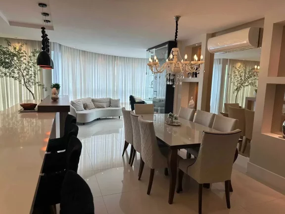 Imagem Apartamento com 4 suítes e 4 vagas de garagem em Itajaí/SC