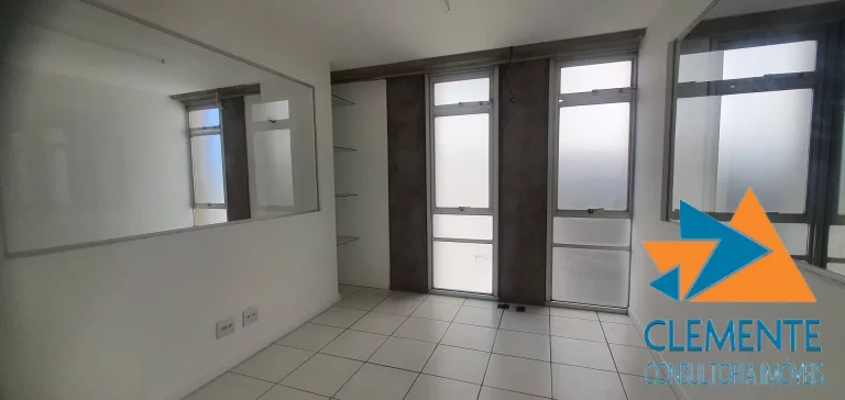 Imagem VENDO ANDAR CORRIDO COMERCIAL 227 M² -03 VGS B, SAVASSI-BH-MG