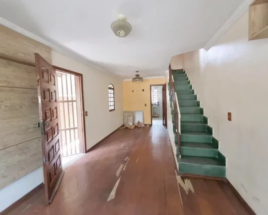 Imagem Casa estilo sobrado no jd Celeste com 110m² e 2 suites