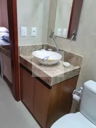Imagem Vendo Casa Mobiliada, em Condomínio Fechado, com 160 m², 3 suítes, área gourmet e 2 vagas