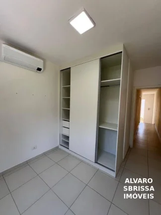 Imagem Excelente casa com 3 dormitórios 1 suíte no Condomínio Santa Maria com ar condicionado
